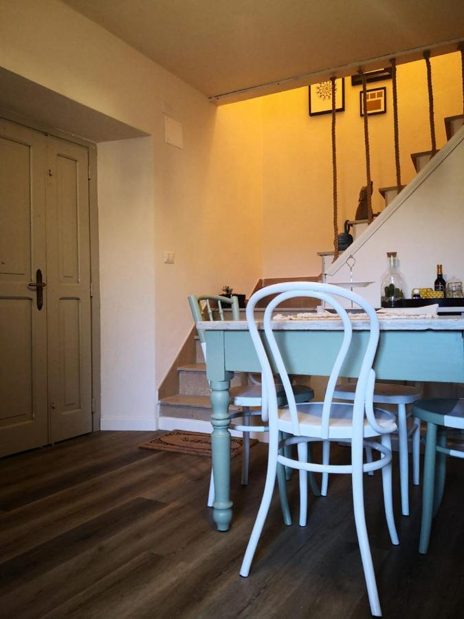 Вілла Il Borgo Capolona Екстер'єр фото