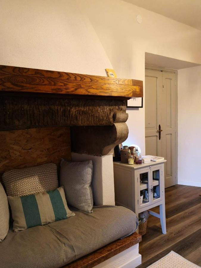 Вілла Il Borgo Capolona Екстер'єр фото