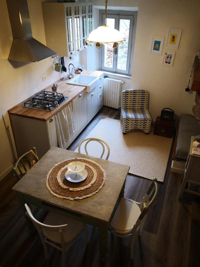 Вілла Il Borgo Capolona Екстер'єр фото